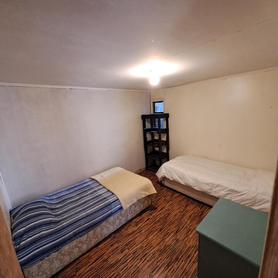 プエルト・ナタレス Lion House Bed & Breakfast エクステリア 写真