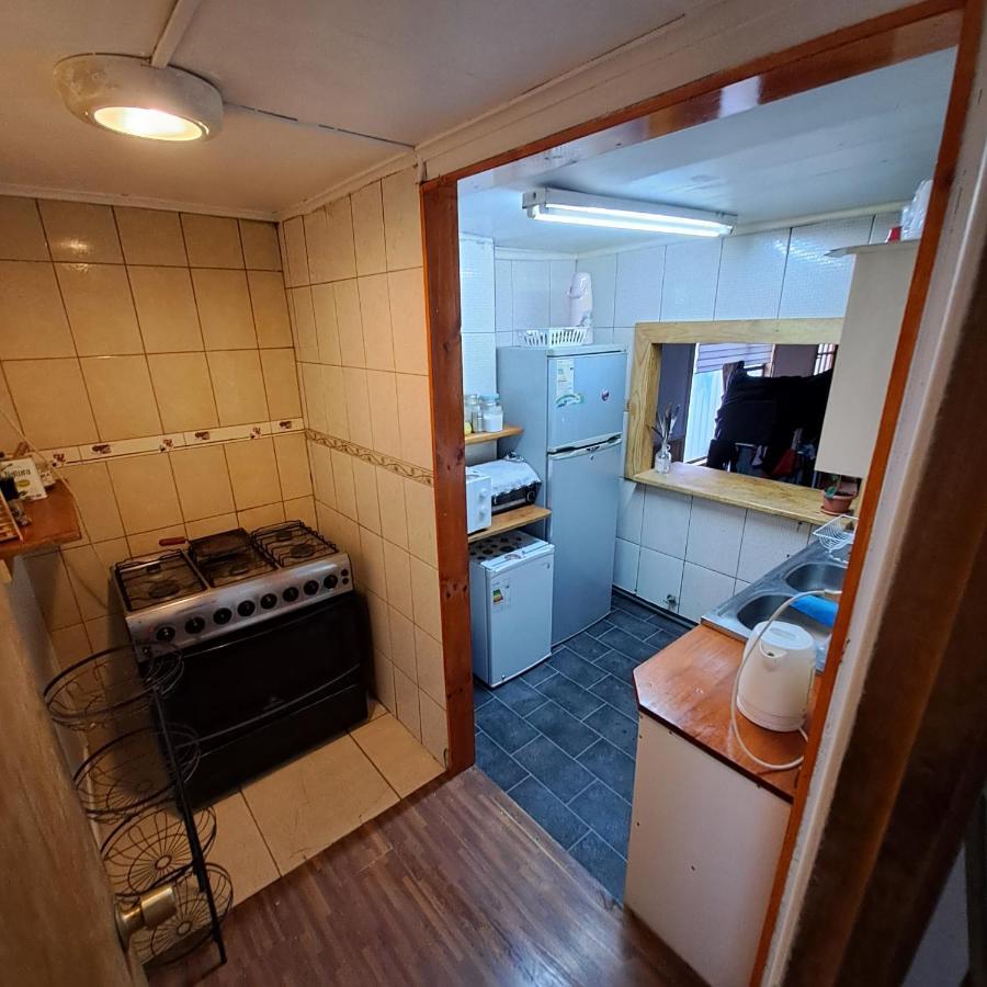 プエルト・ナタレス Lion House Bed & Breakfast エクステリア 写真
